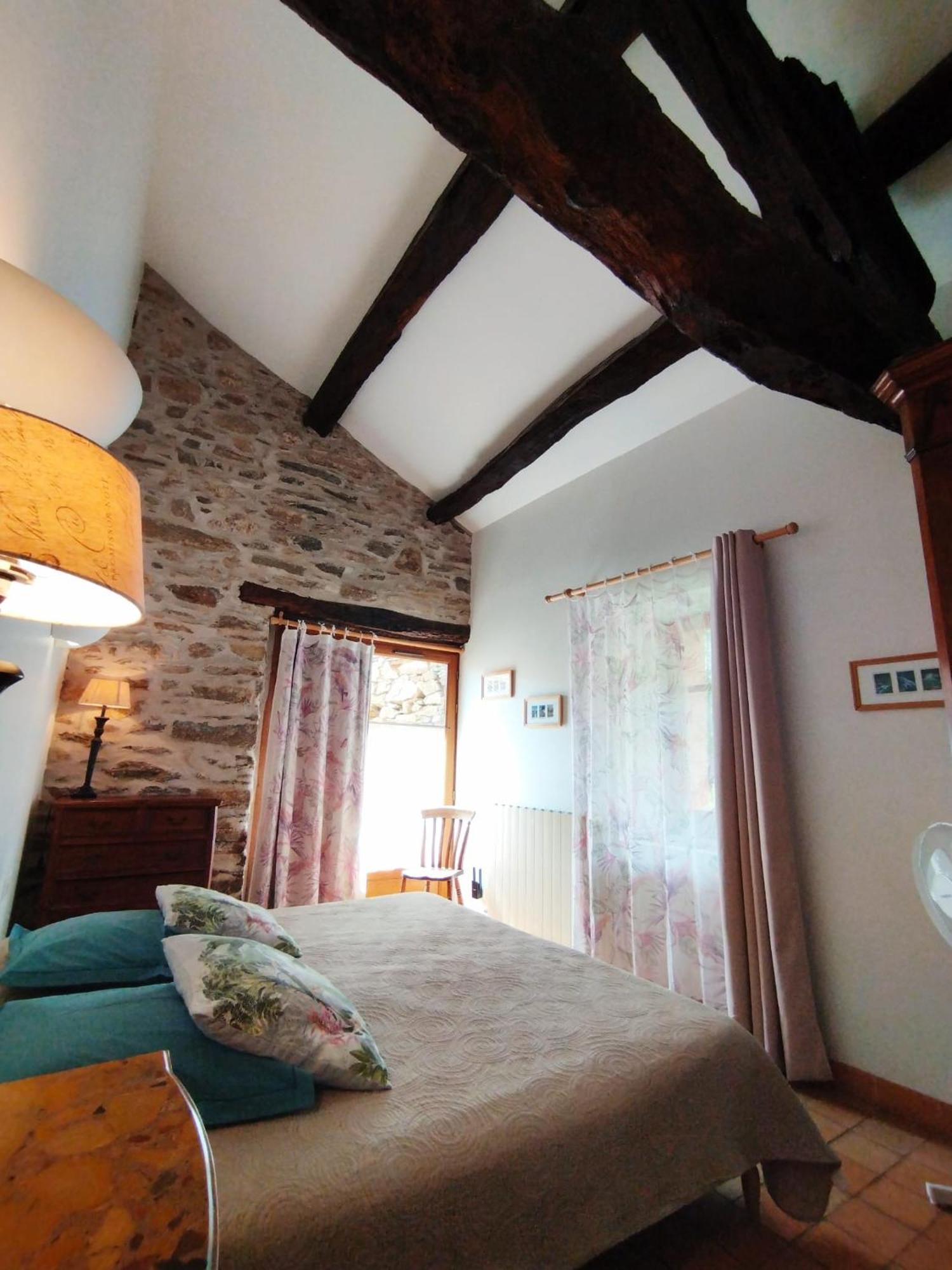 Château de Colombières sur Orb Extérieur photo