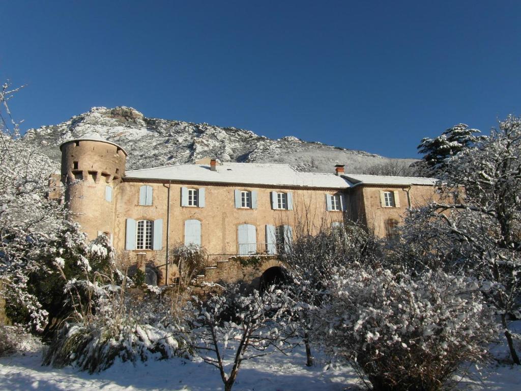 Château de Colombières sur Orb Extérieur photo