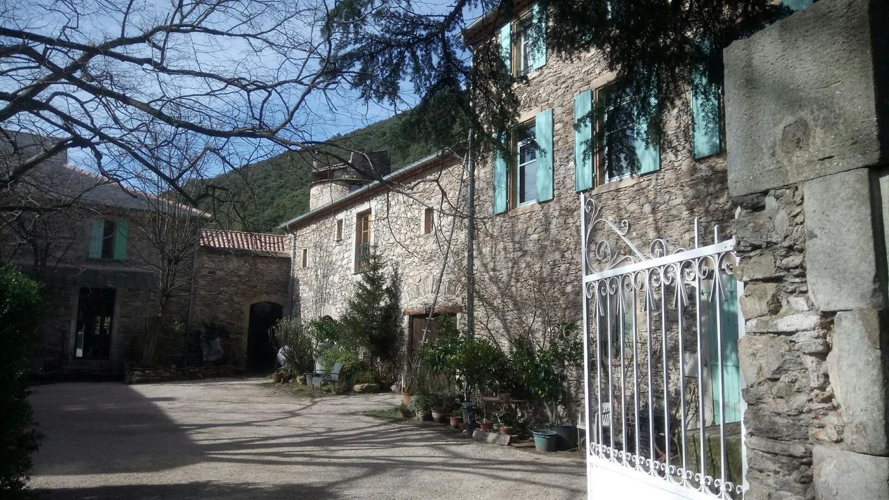 Château de Colombières sur Orb Extérieur photo