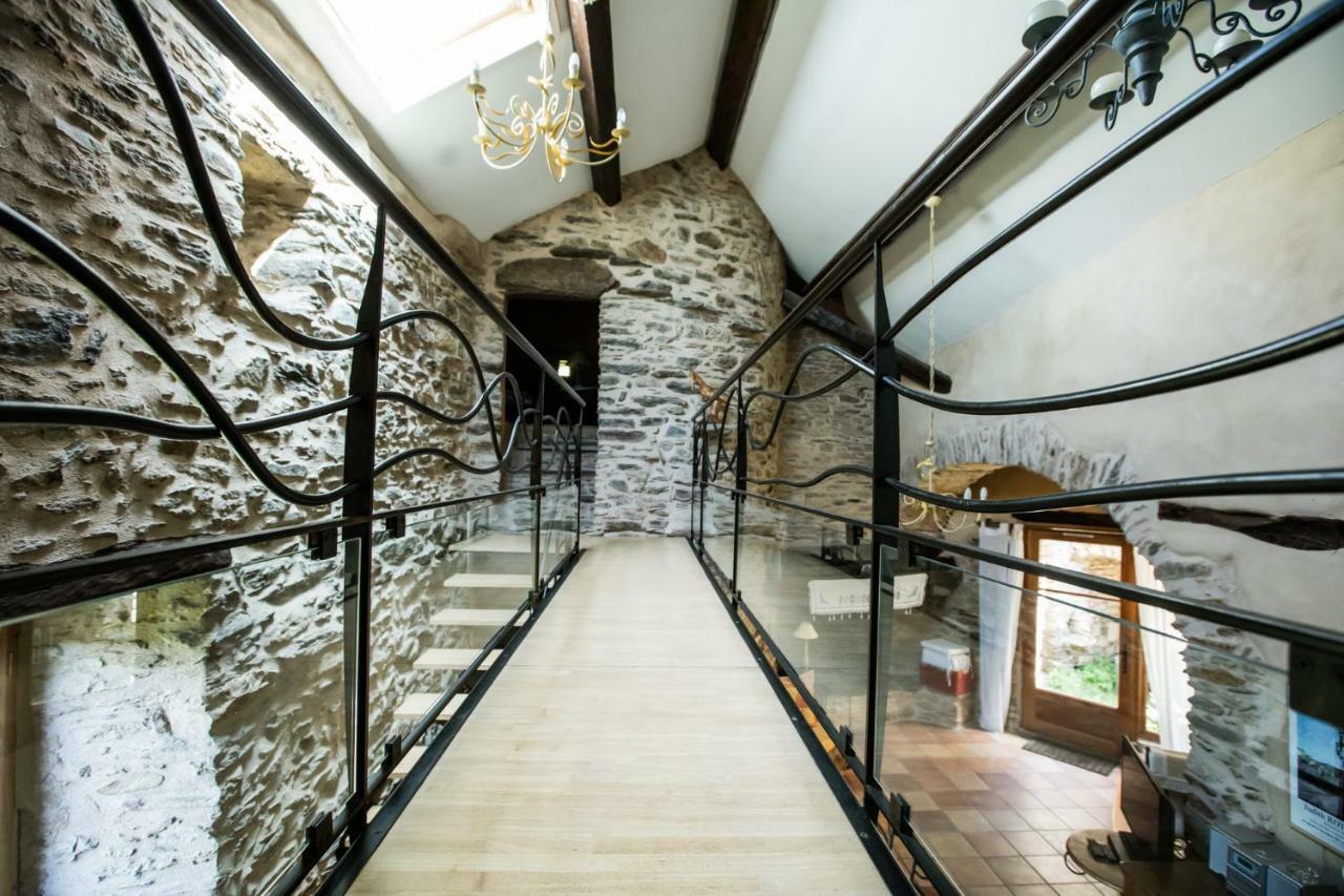 Château de Colombières sur Orb Extérieur photo